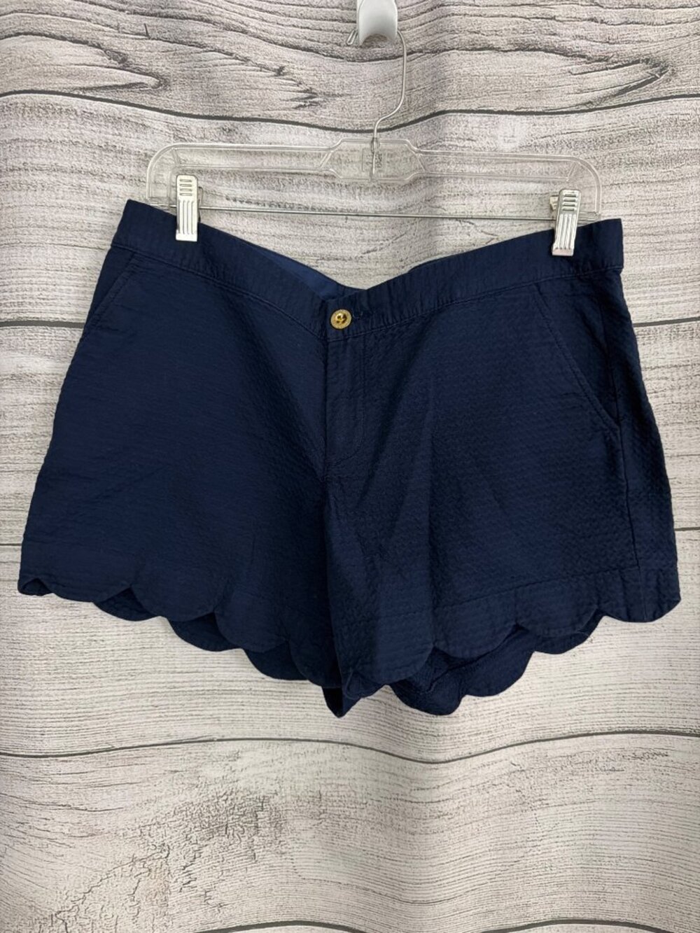 Lilly Pulitzer Navy Buttercup Scalloped Hem Shorts Size 8